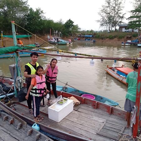 Win Gray Homestay Resort Pathiu Phòng bức ảnh