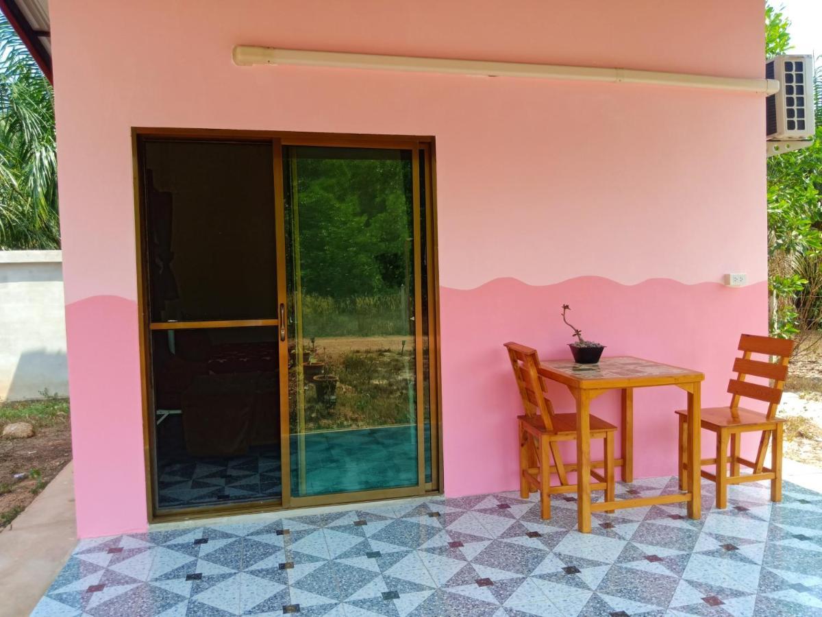 Win Gray Homestay Resort Pathiu Phòng bức ảnh