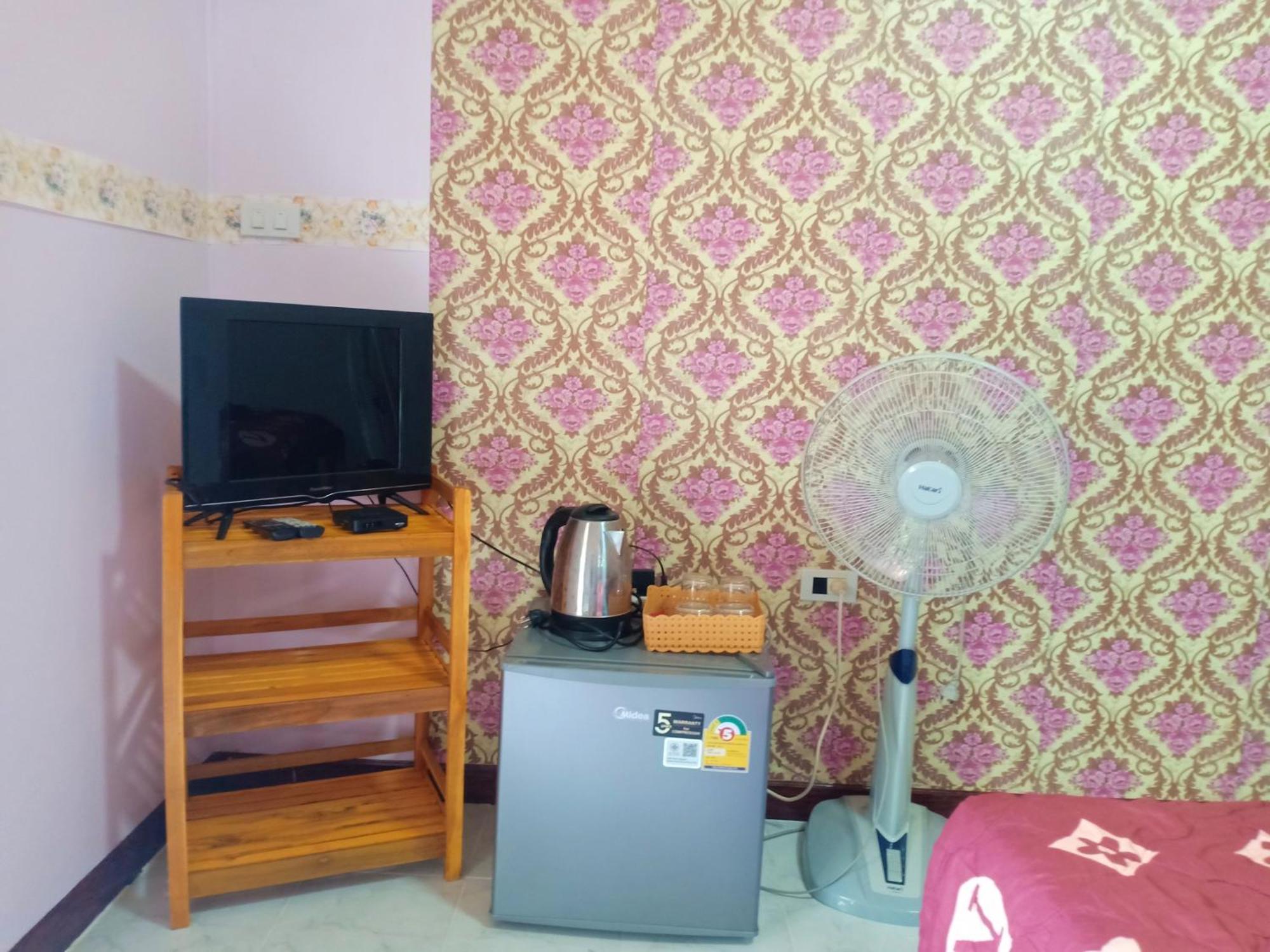 Win Gray Homestay Resort Pathiu Phòng bức ảnh